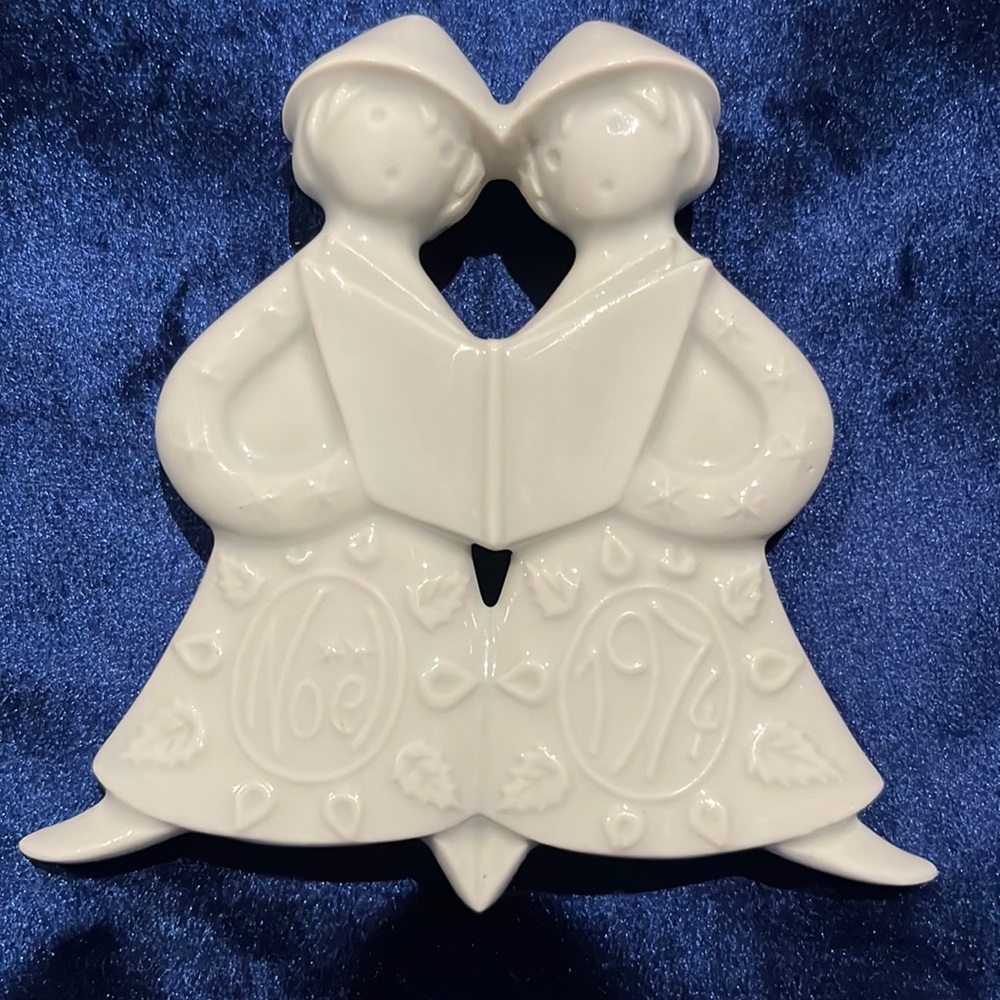 1974 Haviland Christmas ornament France "Caroling Angels" Discontinued